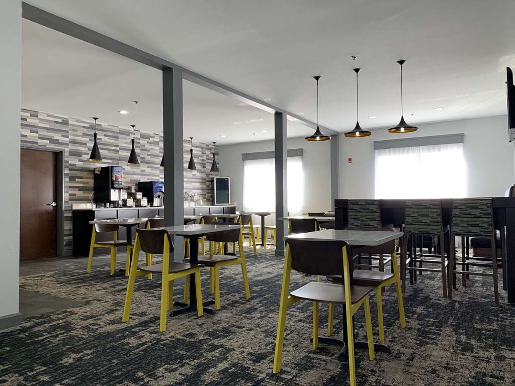 Фото Best Western Plus Olive Branch Hotel & Suites