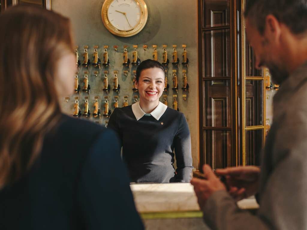 Фото Fairmont Hotel Vier Jahreszeiten