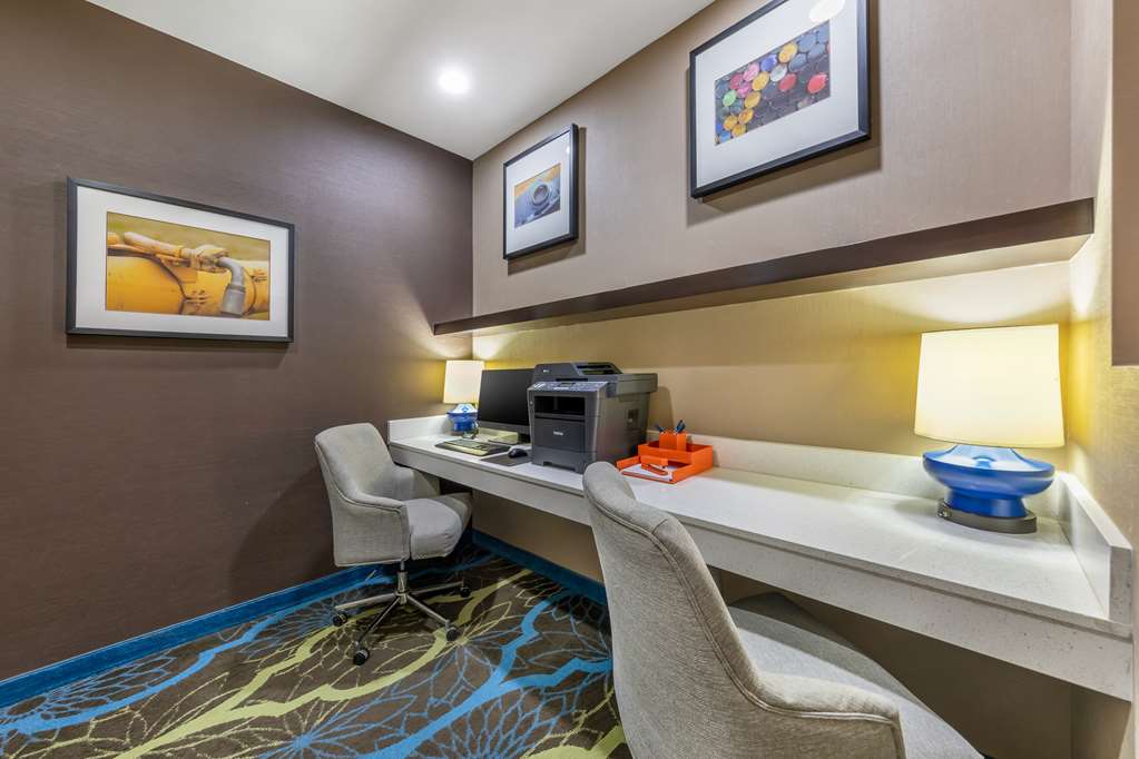 Фото Best Western Plus Taft Inn