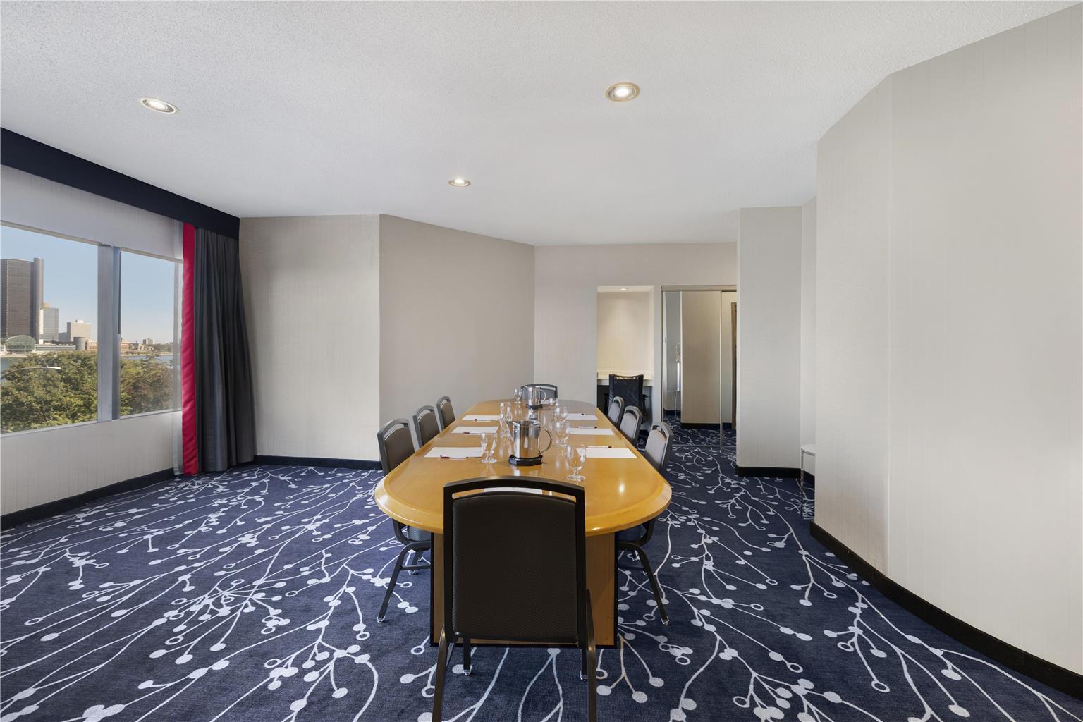 Фото Best Western Plus Waterfront Hotel