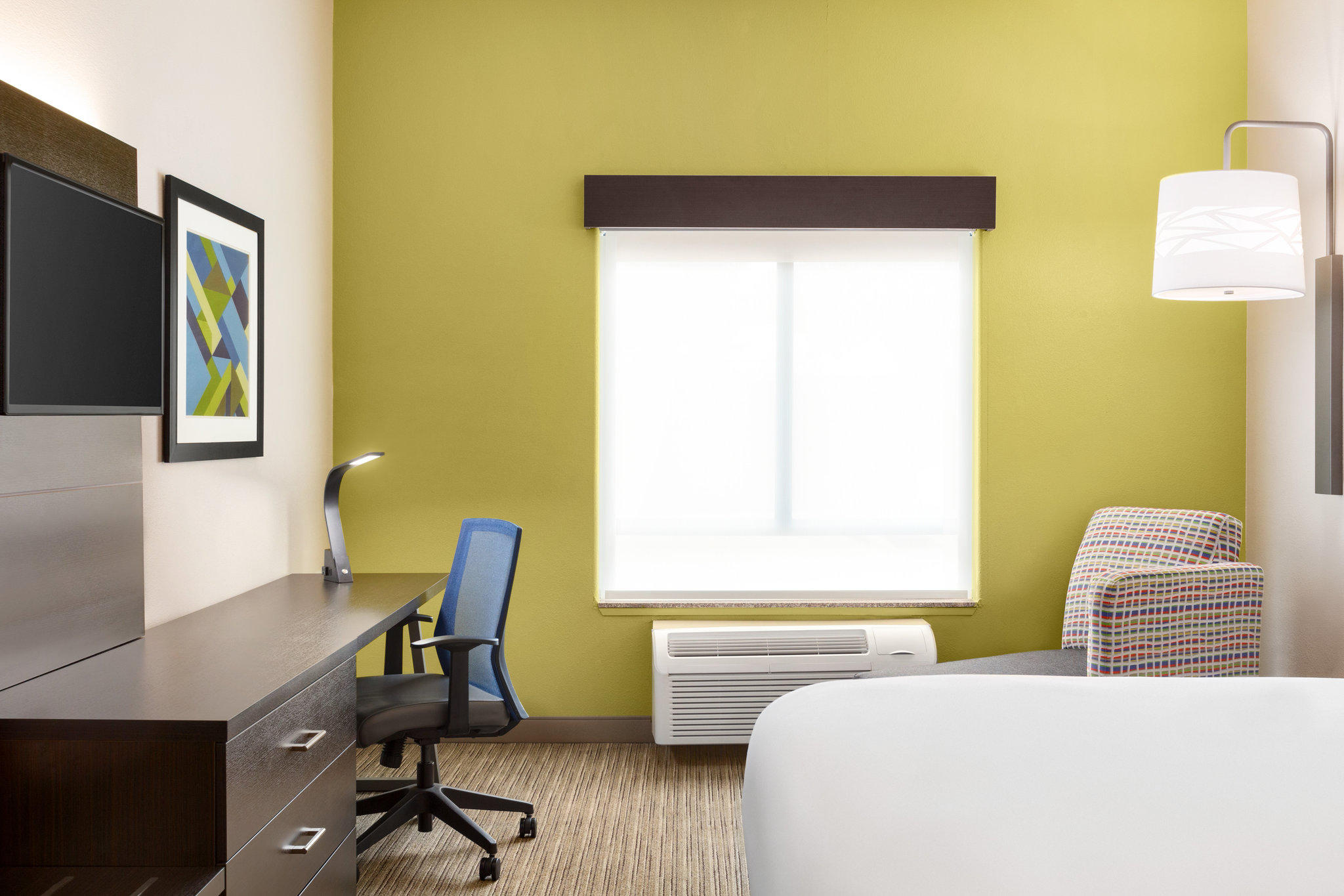 Фото Holiday Inn Express & Suites San Antonio Nw - Medical Area, an Ihg Hotel