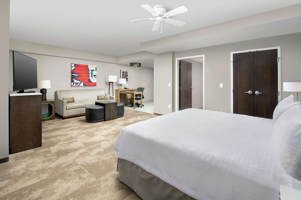 Фото Homewood Suites by Hilton Austin Downtown