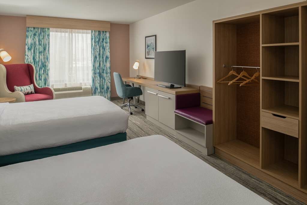 Фото Holiday Inn Express Hotel & Suites Tacoma Downtown, an Ihg Hotel