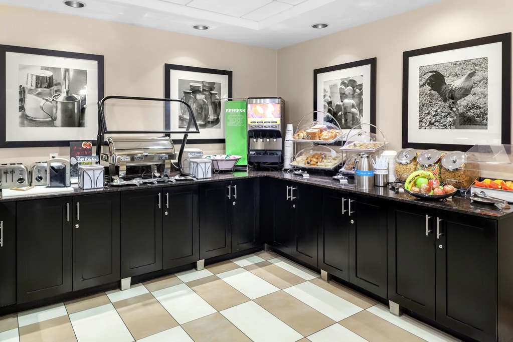 Фото Hampton Inn Miami Dadeland