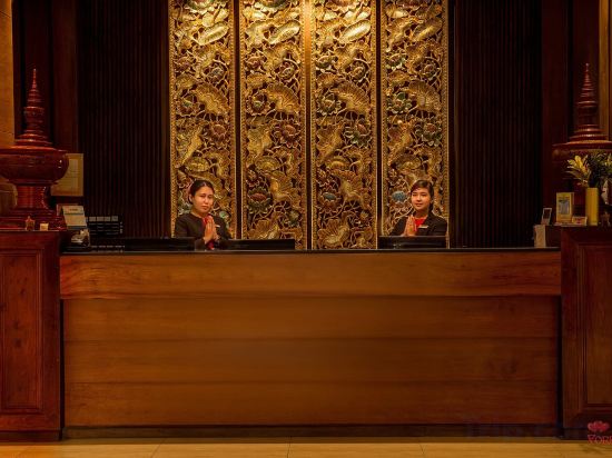 Фото The Home Hotel