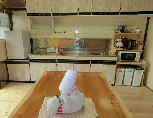 Гостиница Shirokuma Inn Bed & Breakfast в Тояме