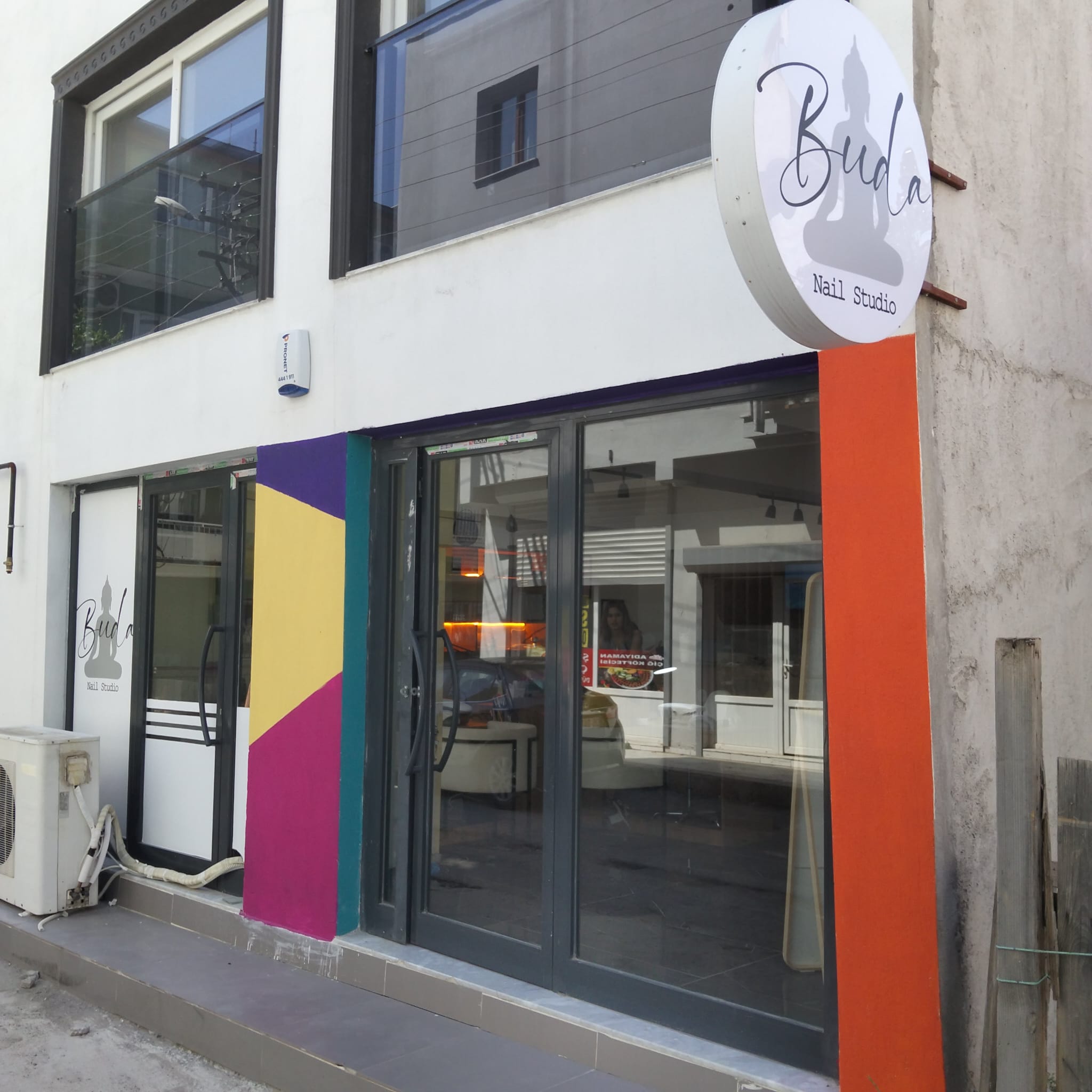 Buda Nail Studio