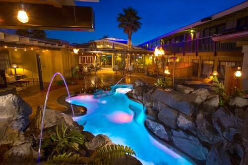 Гостиница Best Western Plus Humboldt Bay Inn в Юрике