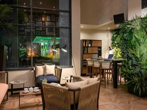 Гостиница Novotel Suites Nice Airport во Франции