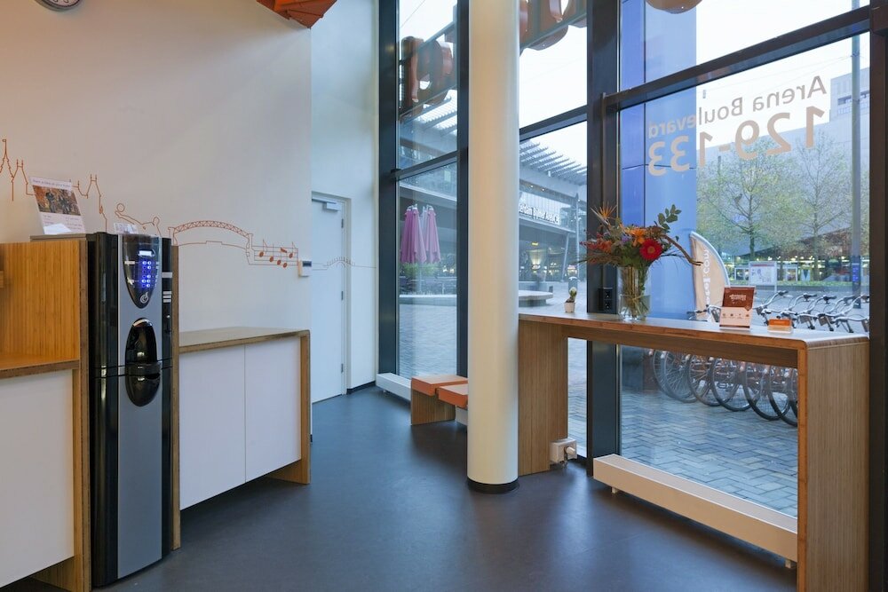 Фото EasyHotel Amsterdam Arena Boulevard