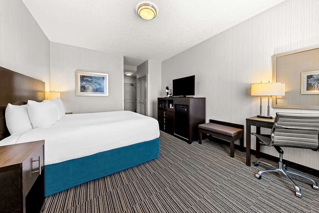 Фото Best Western Plus Airdrie Gateway
