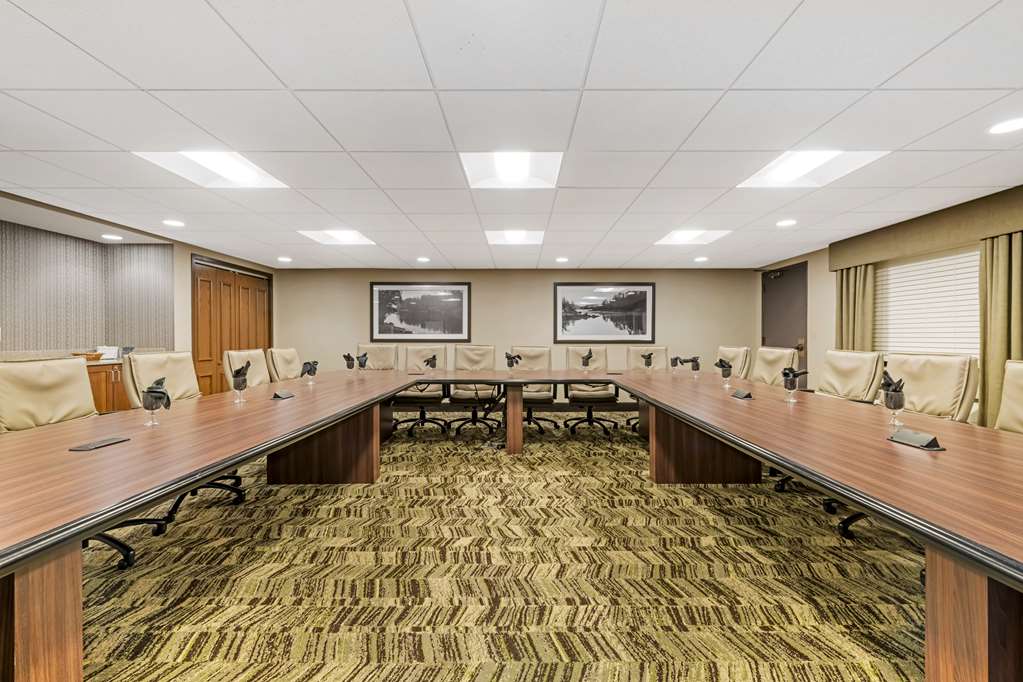 Фото Best Western Plus New Ulm