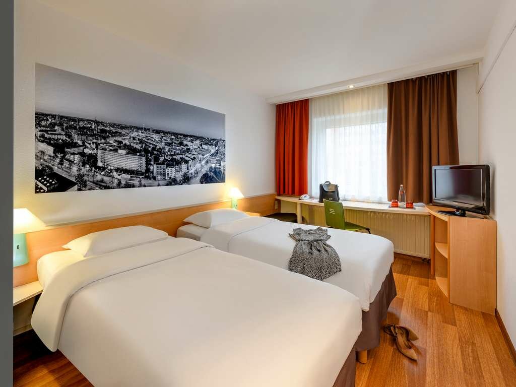 Фото Ibis Hotel Hannover Medical Park