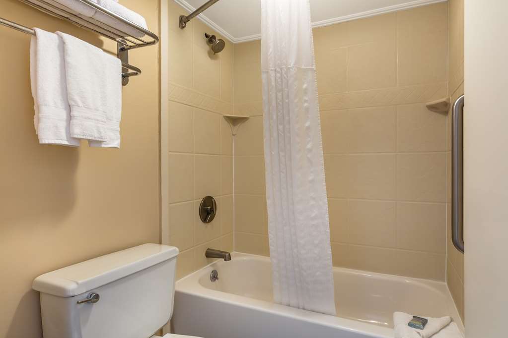 Фото Best Western Braintree Inn