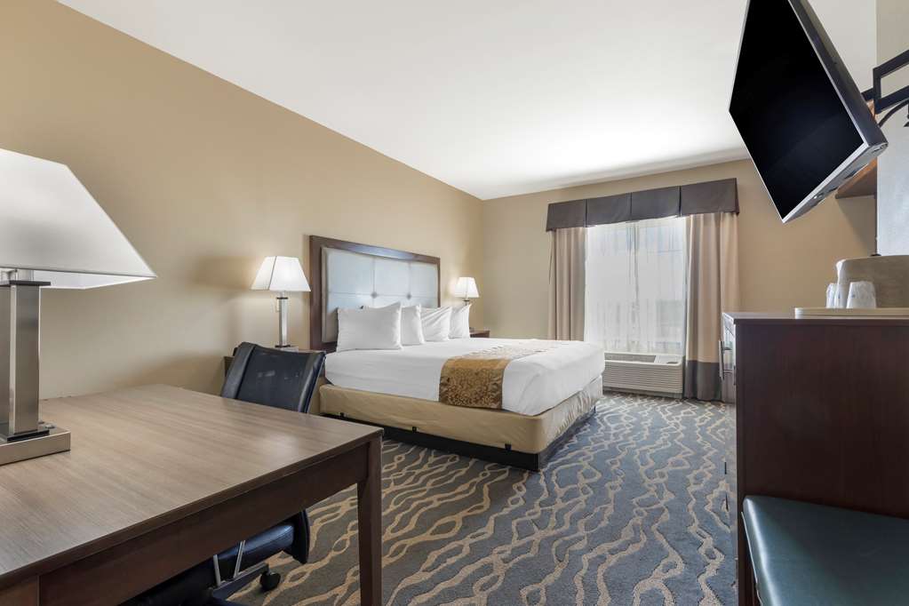 Фото Best Western Plus Fort Stockton Hotel