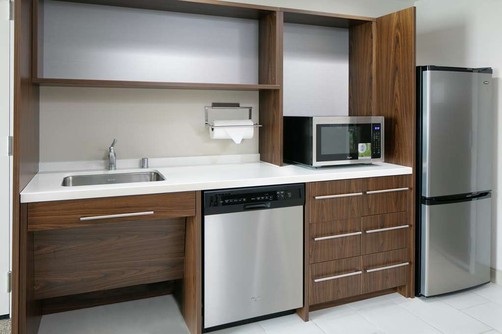 Фото Home2 Suites by Hilton Menomonee Falls Milwaukee