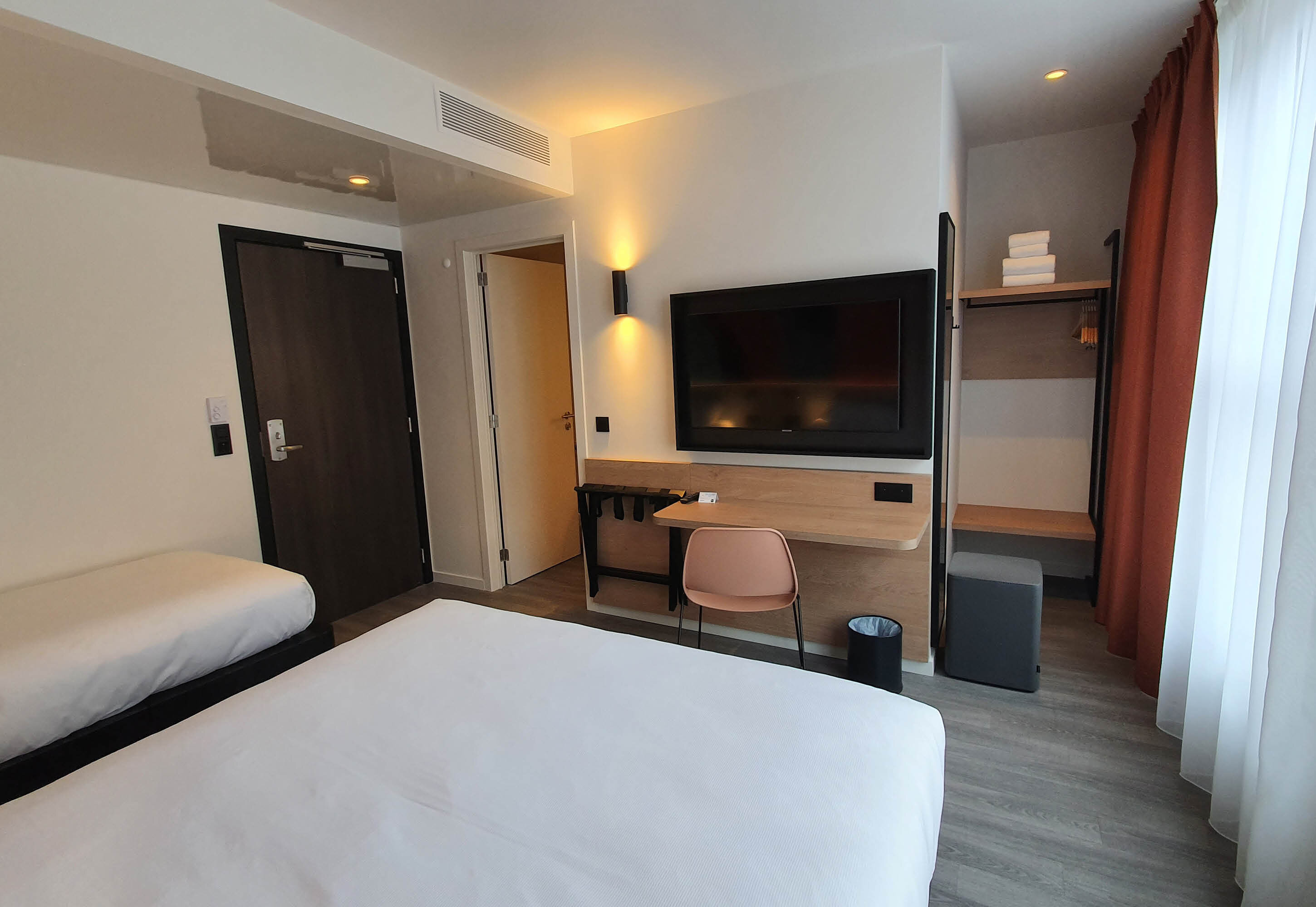 Фото B&b Hotel Hasselt