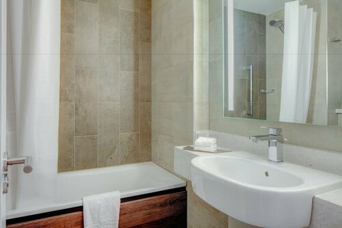Гостиница Hilton Edinburgh Carlton в Эдинбурге