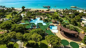 отель Gloria Verde Resort