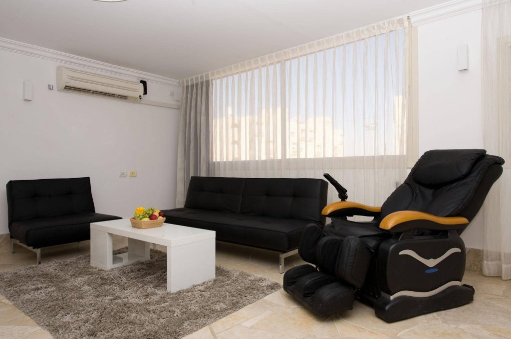 Фото Ramon Suites Hotel