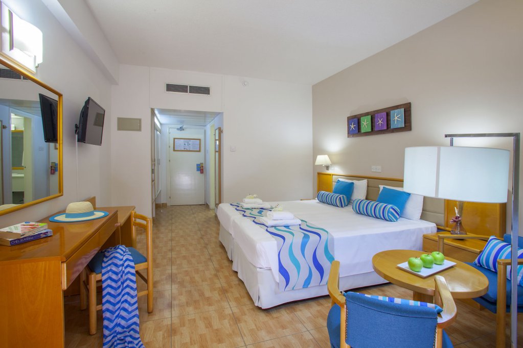 Фото Cavo Maris Beach Hotel
