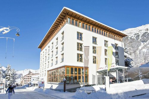 Внешний вид отеля Hotel Allegra Pontresina в Понтрезине, фото 1
