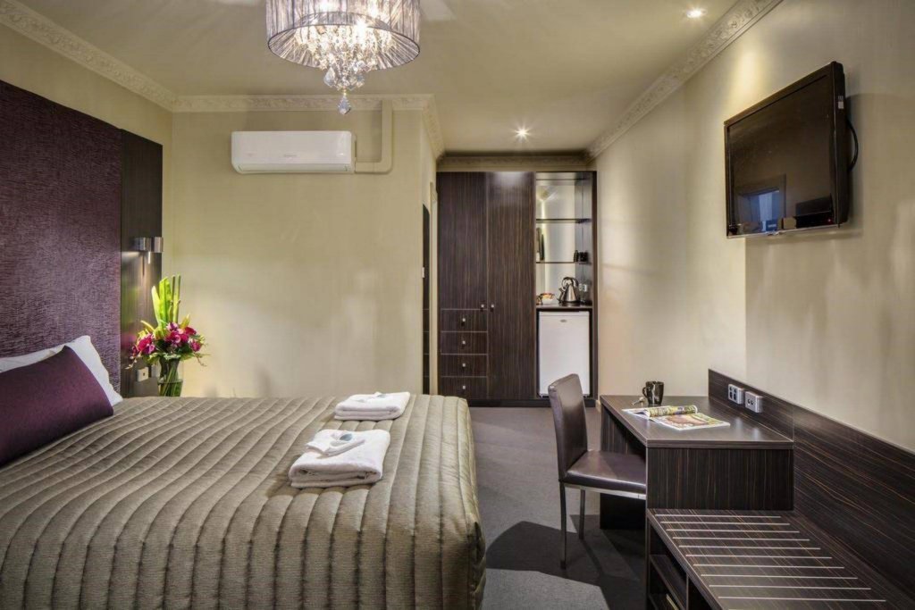 Фото Tonsley Hotel