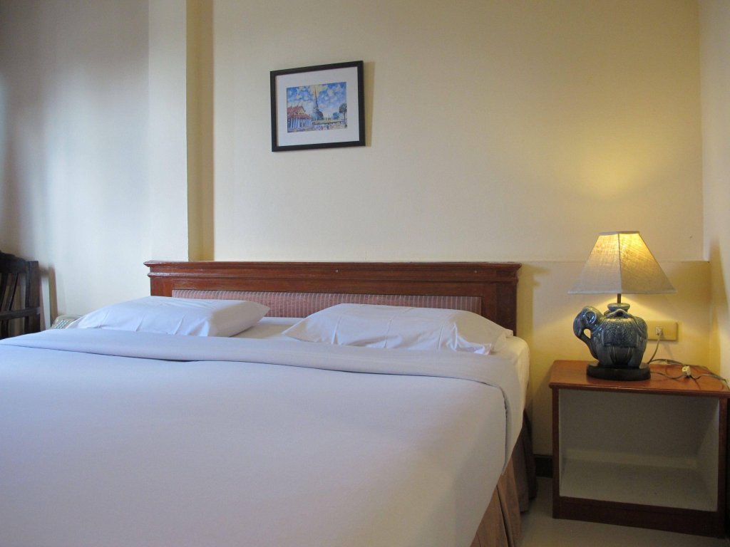 Фото Traveller Inn Hotel