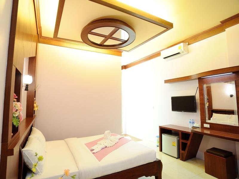 Фото Chodkamol Place 57