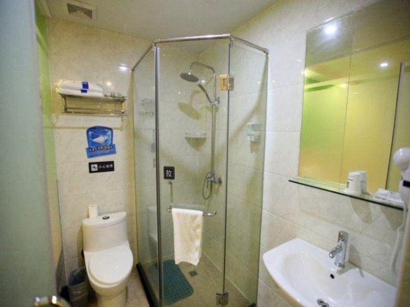 Фото 7Days Inn Ningbo Tianyi Square Zhongshan Mansion