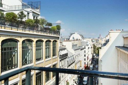 Гостиница Hôtel d'Angleterre Champs Elysées в Париже