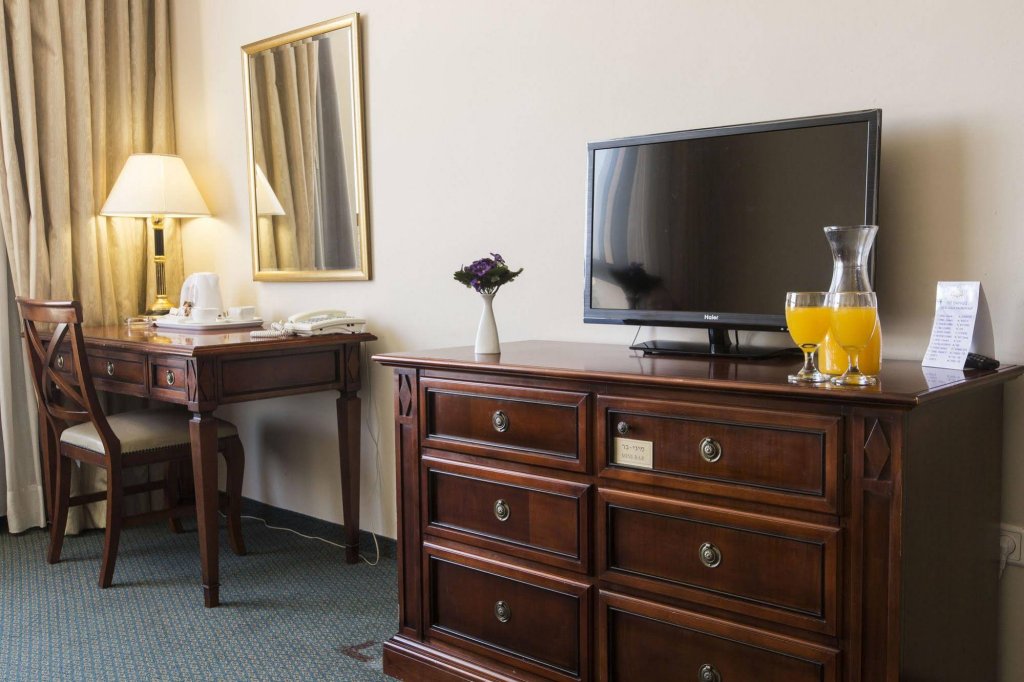 Фото Nazareth Plaza Hotel