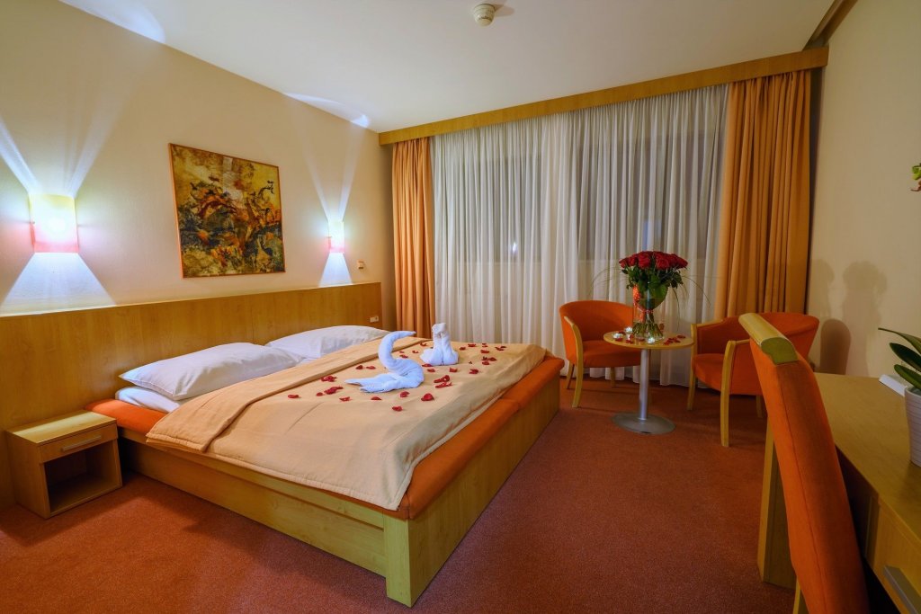 Фото Hotel AquaCity Seasons