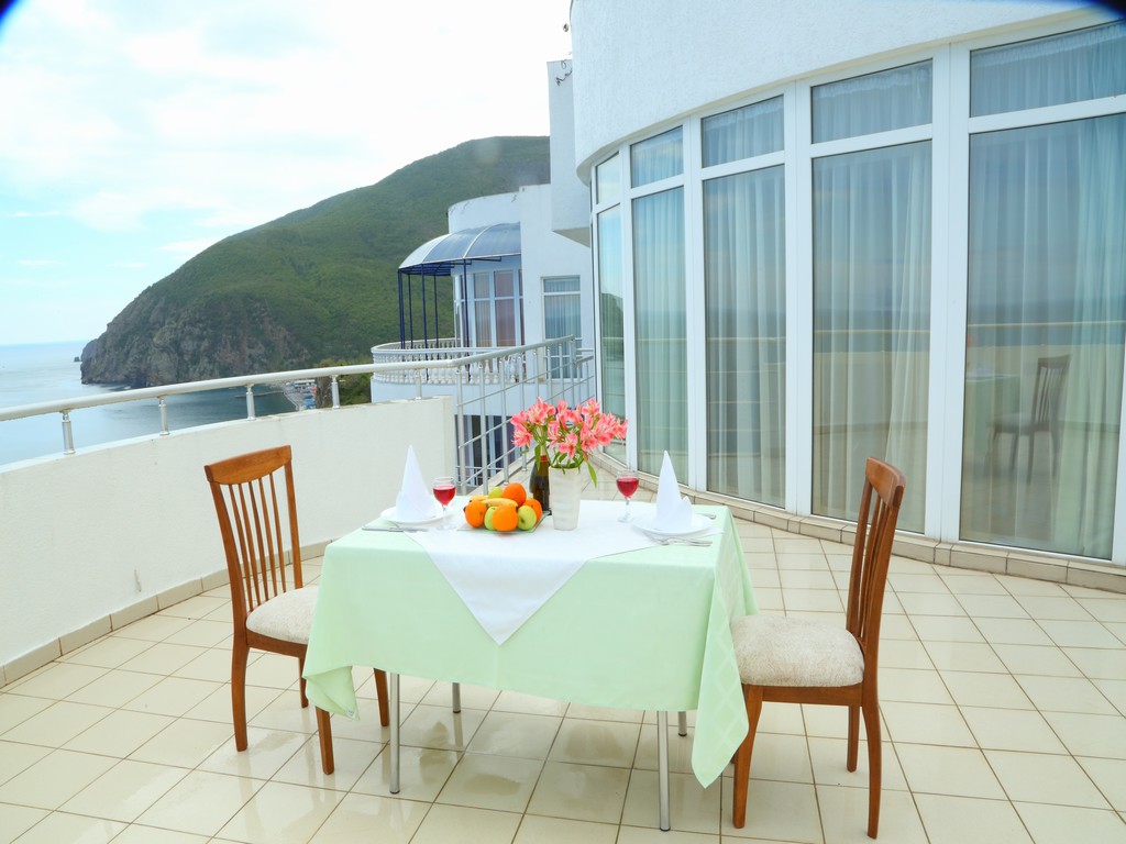 Фото Маджестик