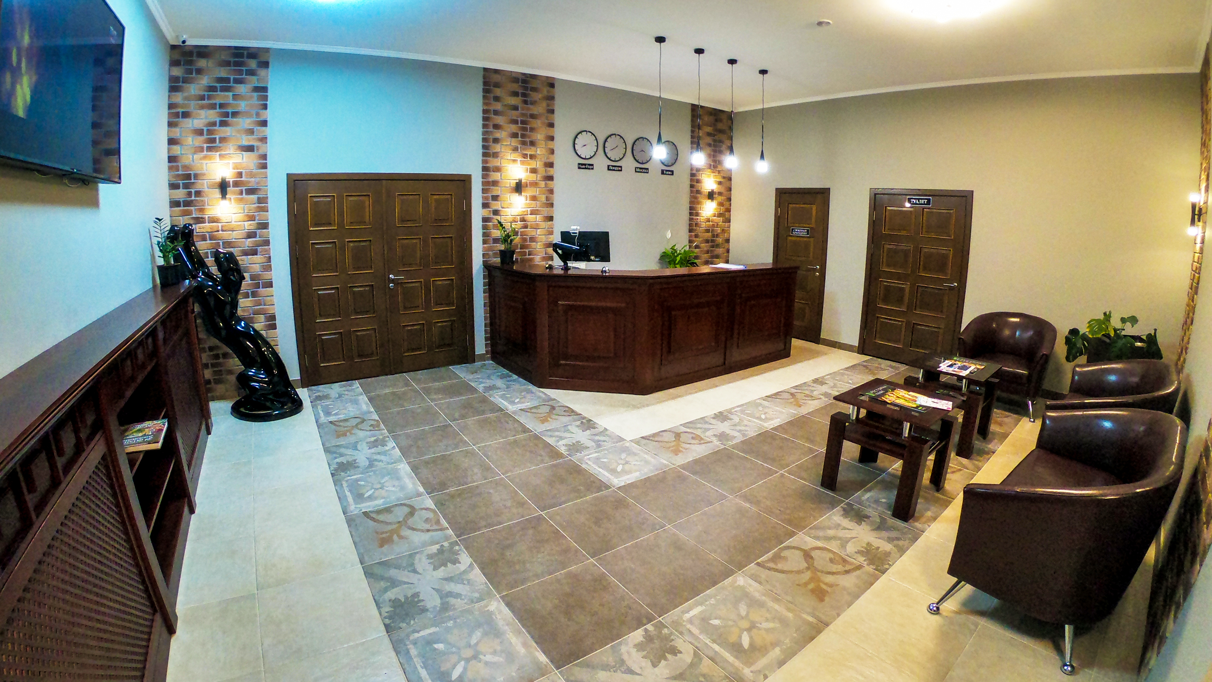 Фото отеля 2