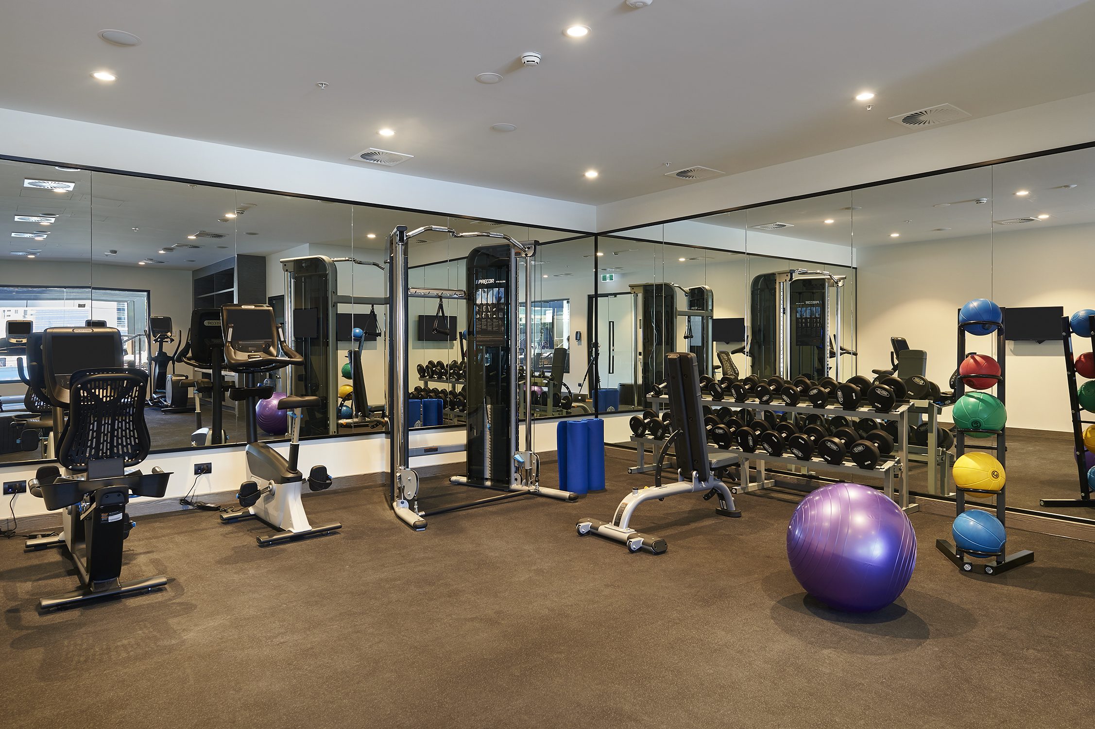 Фото DoubleTree by Hilton Perth Northbridge