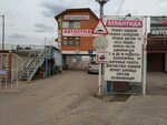Оломоуцкий (Olomoutskaya ulitsa, 9Б) ، موقف سيارات مشترك