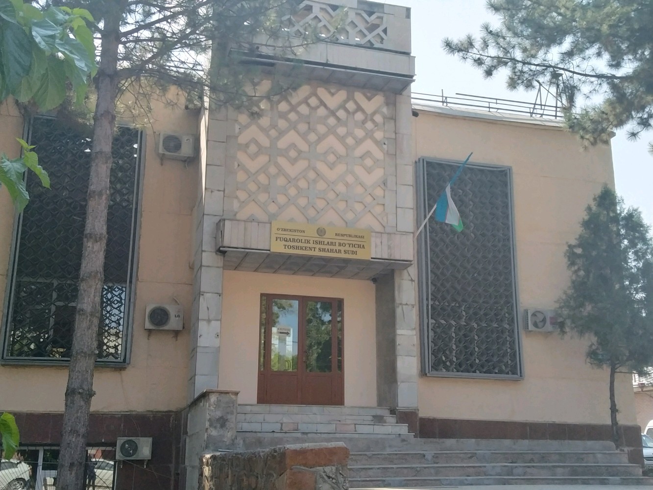 Yalangoch qizlarning plyaj fotosuratlari