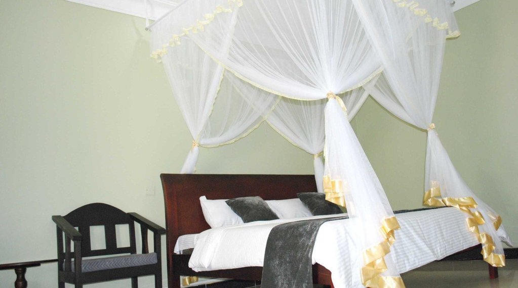 Фото Victoria Royal Beach Hotel