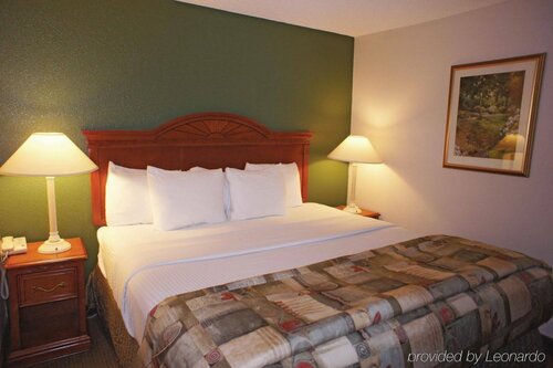 Гостиница Cielo Hotel Bishop-Mammoth, Ascend Hotel Collection в Бишопе