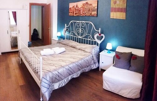 Гостиница Domus Ubaldi Bed and Breakfast в Риме