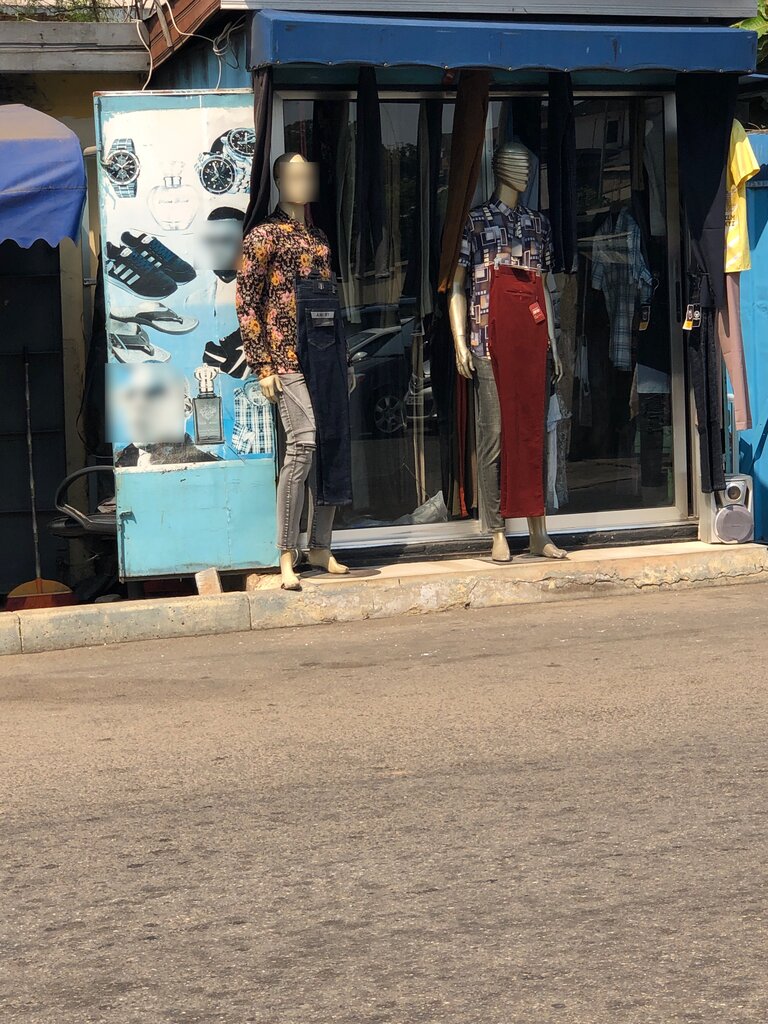 Clothing store Rich and Simple Boutique, Accra, photo