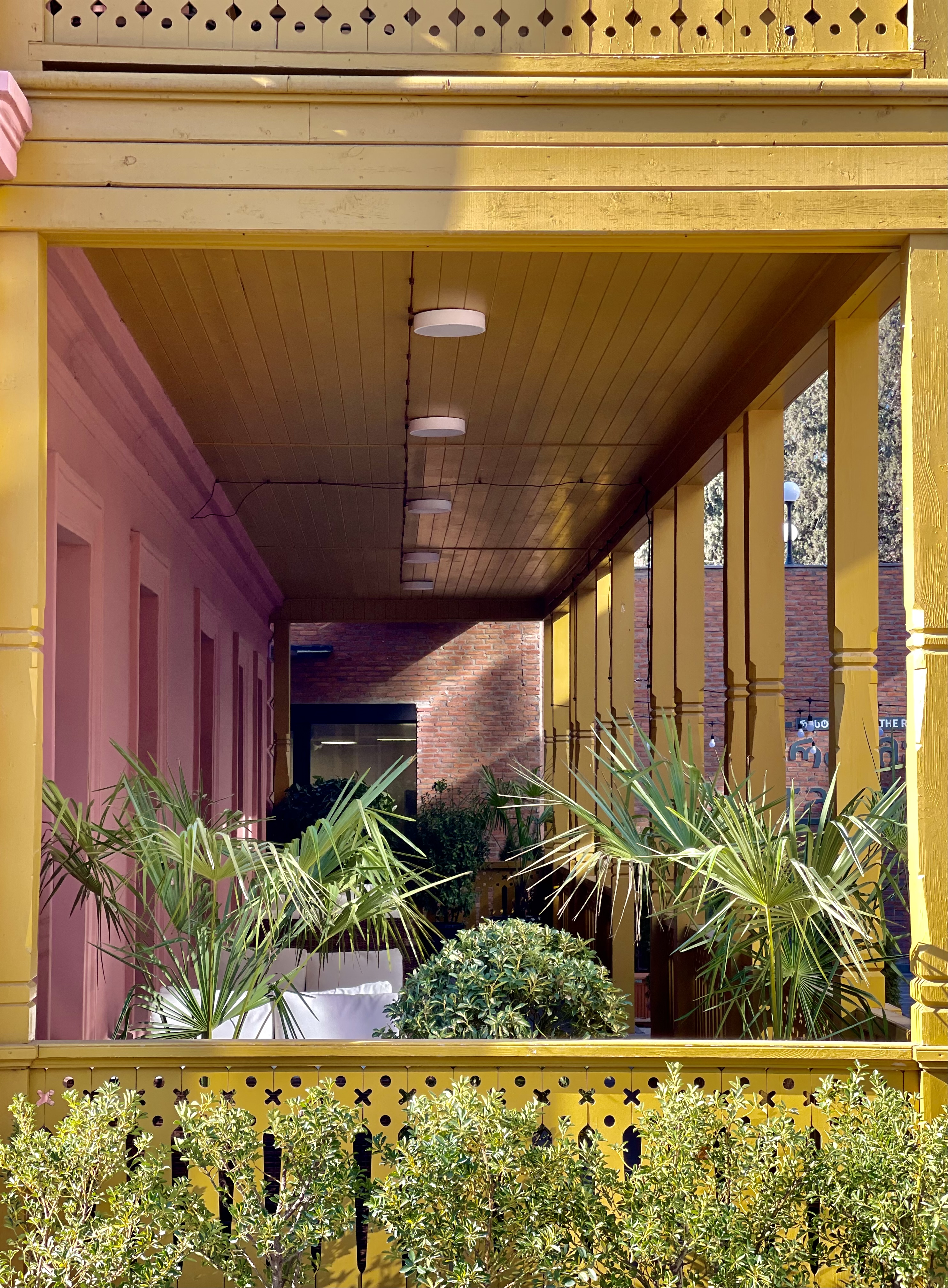 Фото Ramada by Wyndham Tbilisi Old City