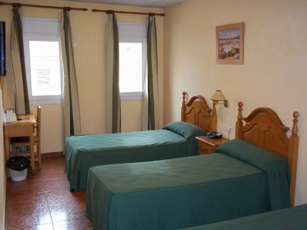 Фото Hotel Solymar