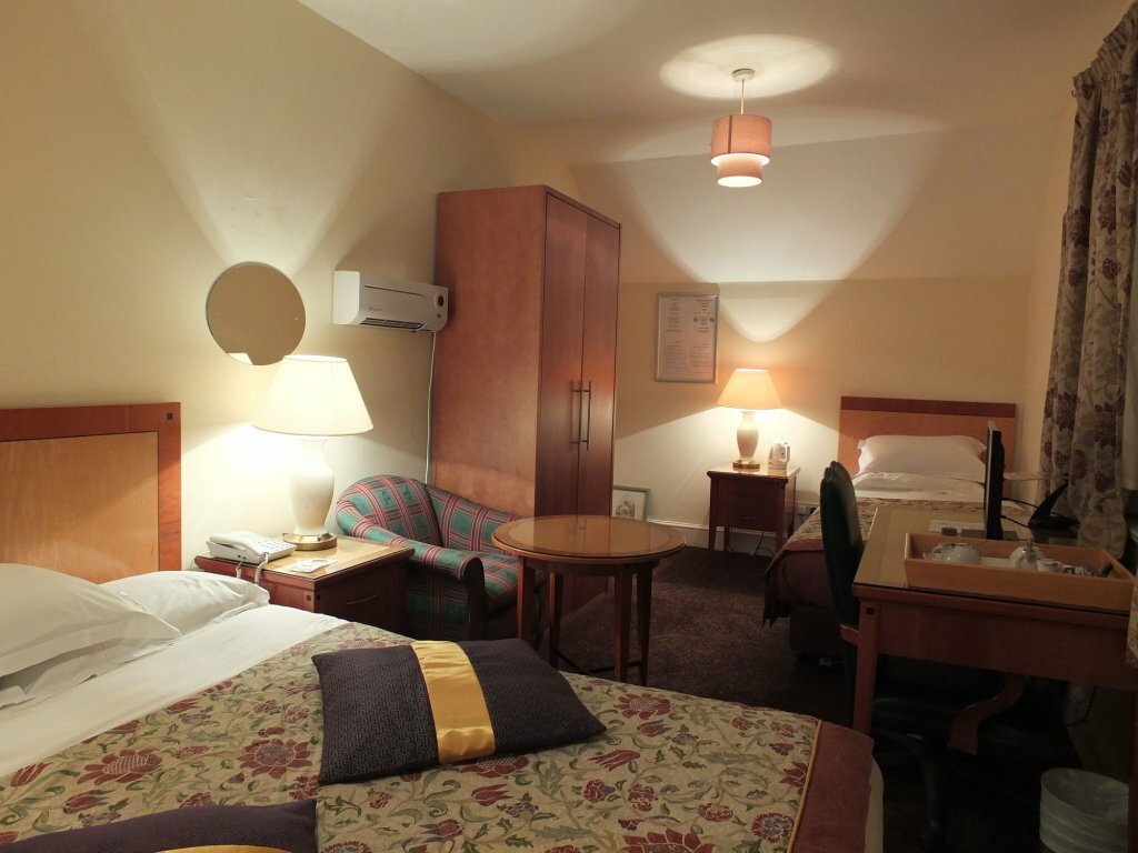 Hotel Eurobar Cafe and Hotel, Oxford, photo