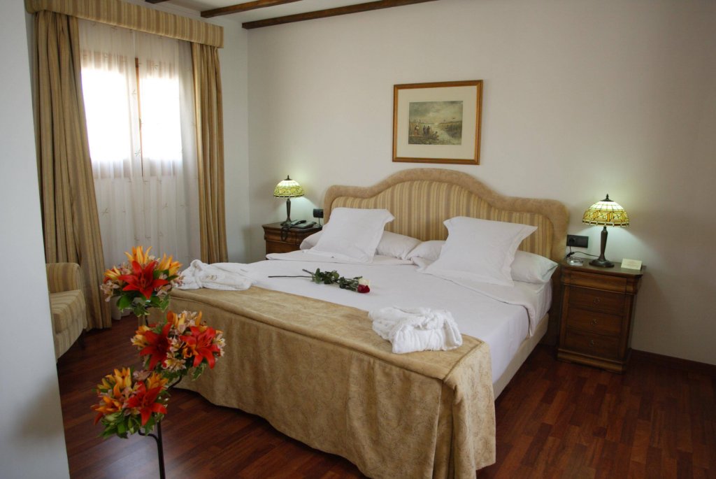 Фото Hotel Alegria Bodega Real