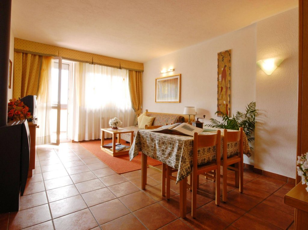 Фото La Roche Hotel Appartments