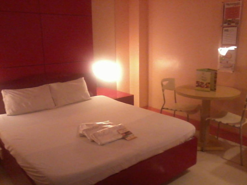 Фото Bedbox Hotel Dagupan