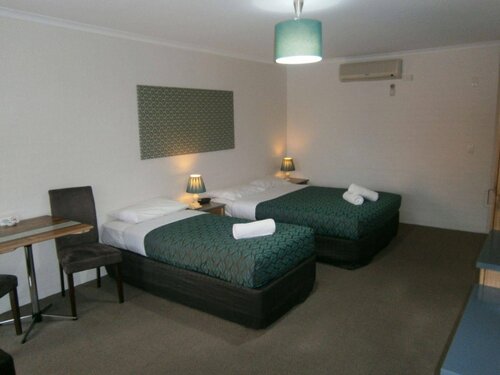 Гостиница Albury Winsor Park Motor Inn