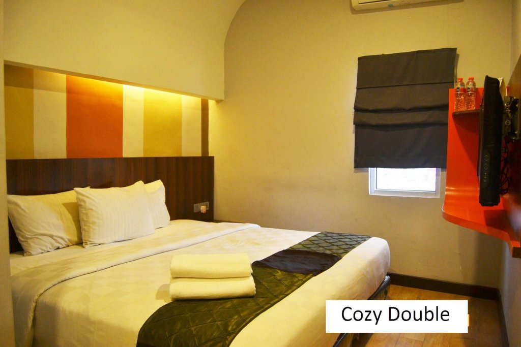 Фото Отель Bobotel Gatot Subroto Medan